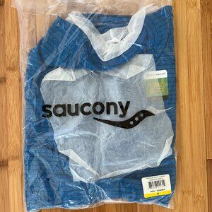 Saucony Freedom Short-sleeve in Blue and black stripes
